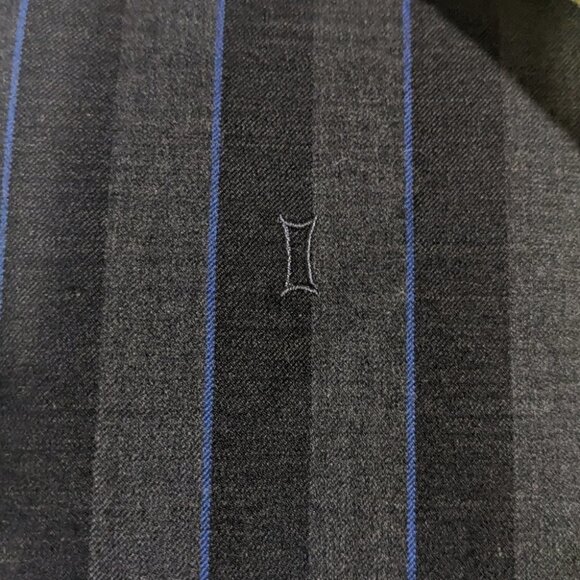 Kit and Ace | Walk the Line Bermuda shorts in West Coast Fit - Picture 10 of 11